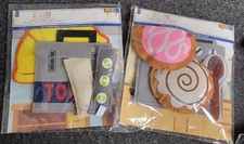 PACK of 2 : 1 Felt Role Play Kit: Contruction Theme  1 FELT Role Play Baker Set