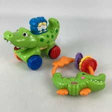 Fisher Price Amazing Animals Press Go Crocodile Clickety Clack Rattle Alligator