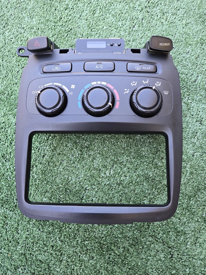 OEM 2001-2007 TOYOTA HIGHLANDER HVAC AC CALENTADOR PANEL DE CONTROL DE CLIMA 01-07 Foto 3 de 4