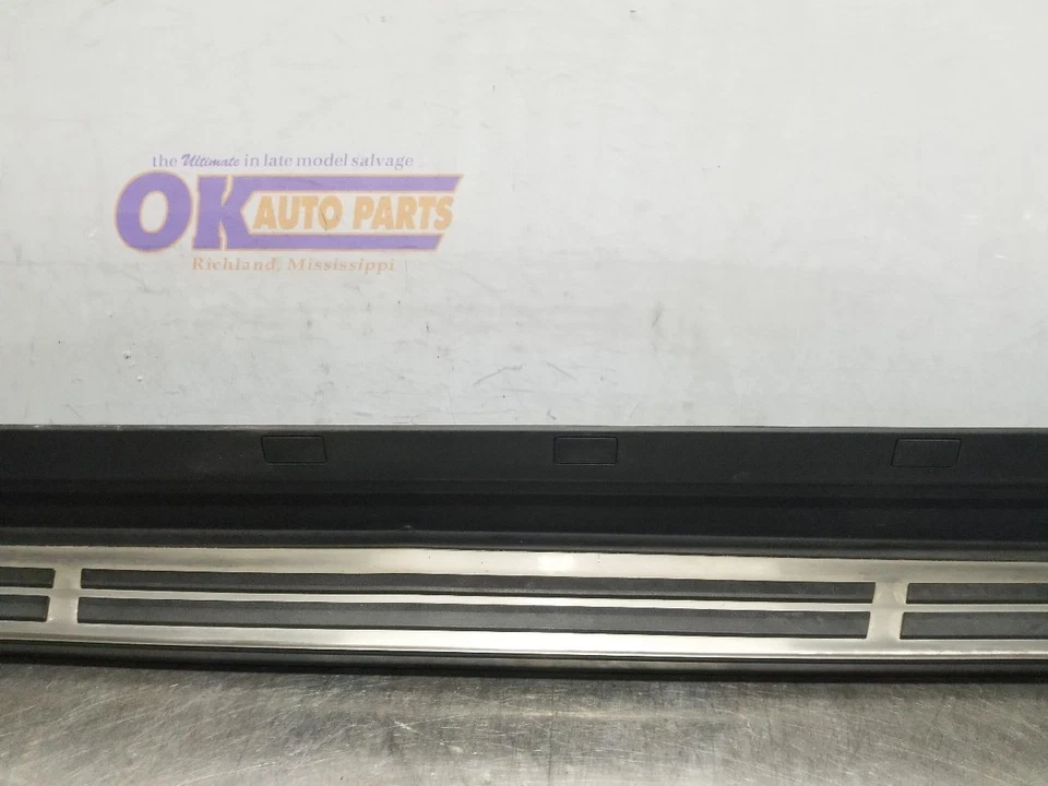 22 2022 LEXUS RX350L RUNNING BOARD RIGHT PASSENGER - Image 4 of 4