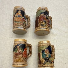 Set of 4 Ceramic Beer Stein Mugs 1L Embossed Painted Relief People/Arch