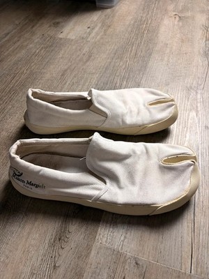 Authentic Maison Margiela Tabi Canvas Slip-On Sneakers - White - Size 44