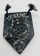 A Wolf Originals Canada Mini Wall Plaque Beaver Maple Leaf S28