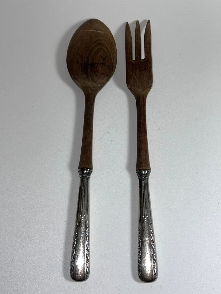Juego de servir ensalada de plata esterlina Courtship by International con madera 10,5" 2 piezas Foto 2 de 4