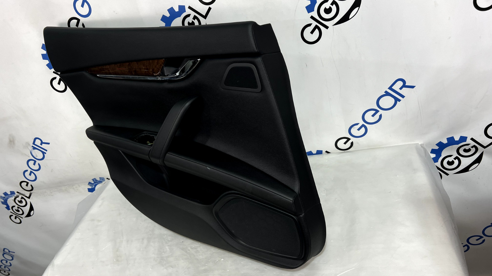 14-19 Maserati Quattroporte 2016 Rear Left Driver Door Cover Trim Panel