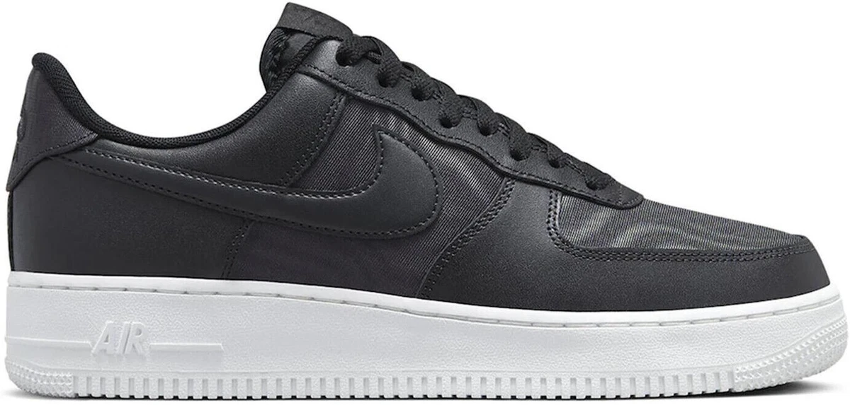 Nike Air Force 1 '07 SE Low Black Nylon for Sale | Authenticity