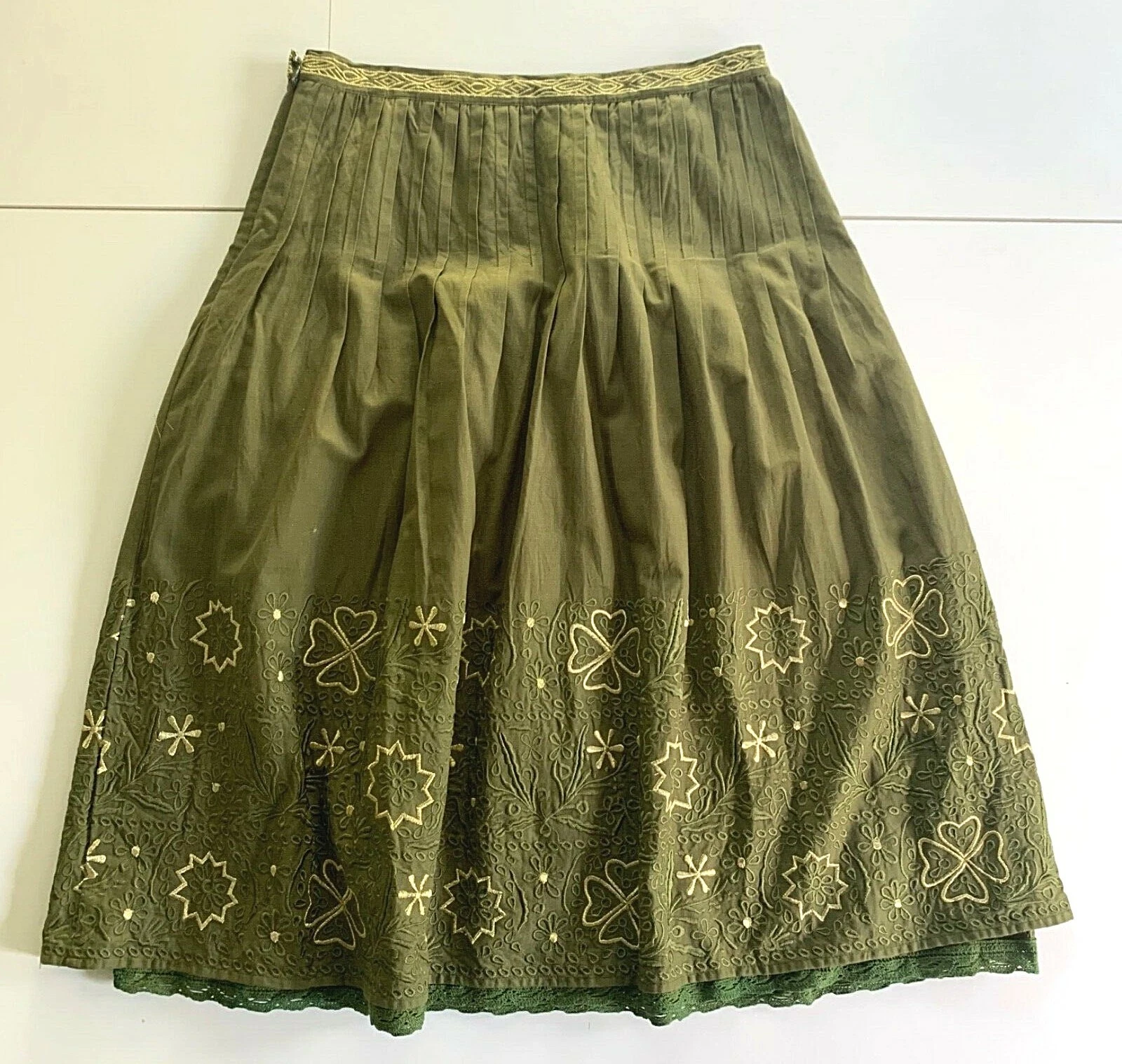 Anthropologie Skirt 2 IPSA Pleated Gold Embroidered Zip Lined Crochet Trim EXC
