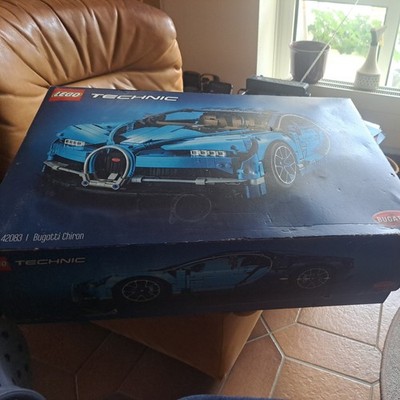 LEGO  Technic 42083 Bugatti Chiron 