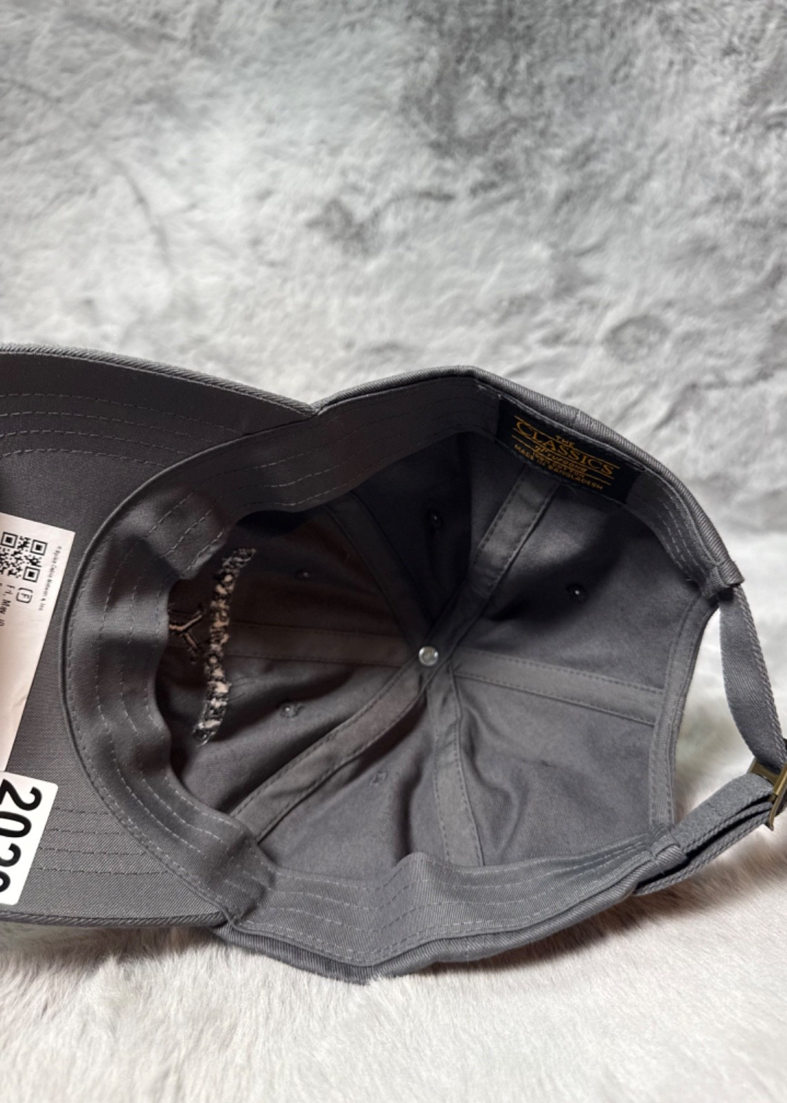 Yellowstone Dutton Ranch Hat Cap Gray Trucker Par… - image 6