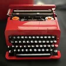 Olivetti Valentine Red Typewriter Ettore Sottsass Italy Vintage 1969 Design Icon thumbnail
