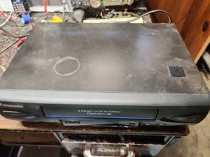 Panasonic PV-V4522 VHS VCR Omnivision Player Recorder No Remote TESTED WORKS 