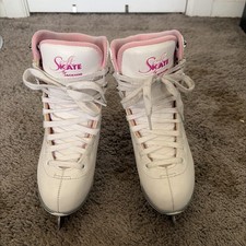 Jackson Ultima Girls' SoftSkate 181 Recreational Ice Skates Size 1