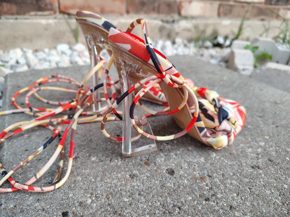 Cape Robbin Multicolor Women's Lace-Up Clear Heeled Sandals (Tracy) Size 6.5M - Image 4 of 4