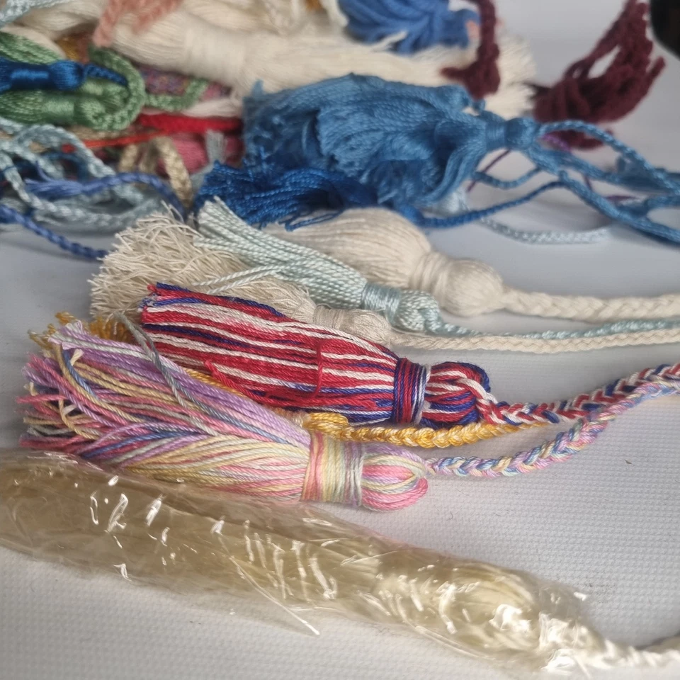 Gran Lote Artesanal Borlas Boho Costura Artesanal Hilo de Seda Hilo Colorido 1.8 lb Foto 4 de 4