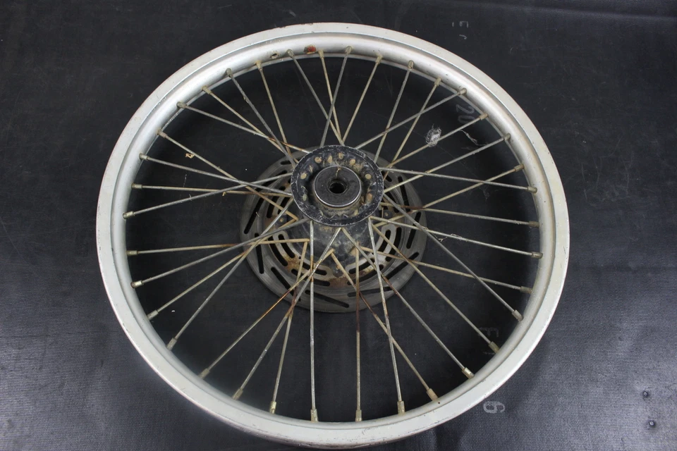 Honda CR125R 1986 rueda delantera completa B4357 Foto 3 de 4