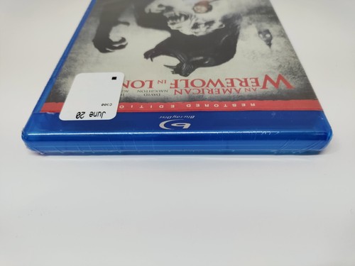 An American Werewolf in London Restored Edition Blu-ray (David Naughton) NEW - Picture 5 of 8