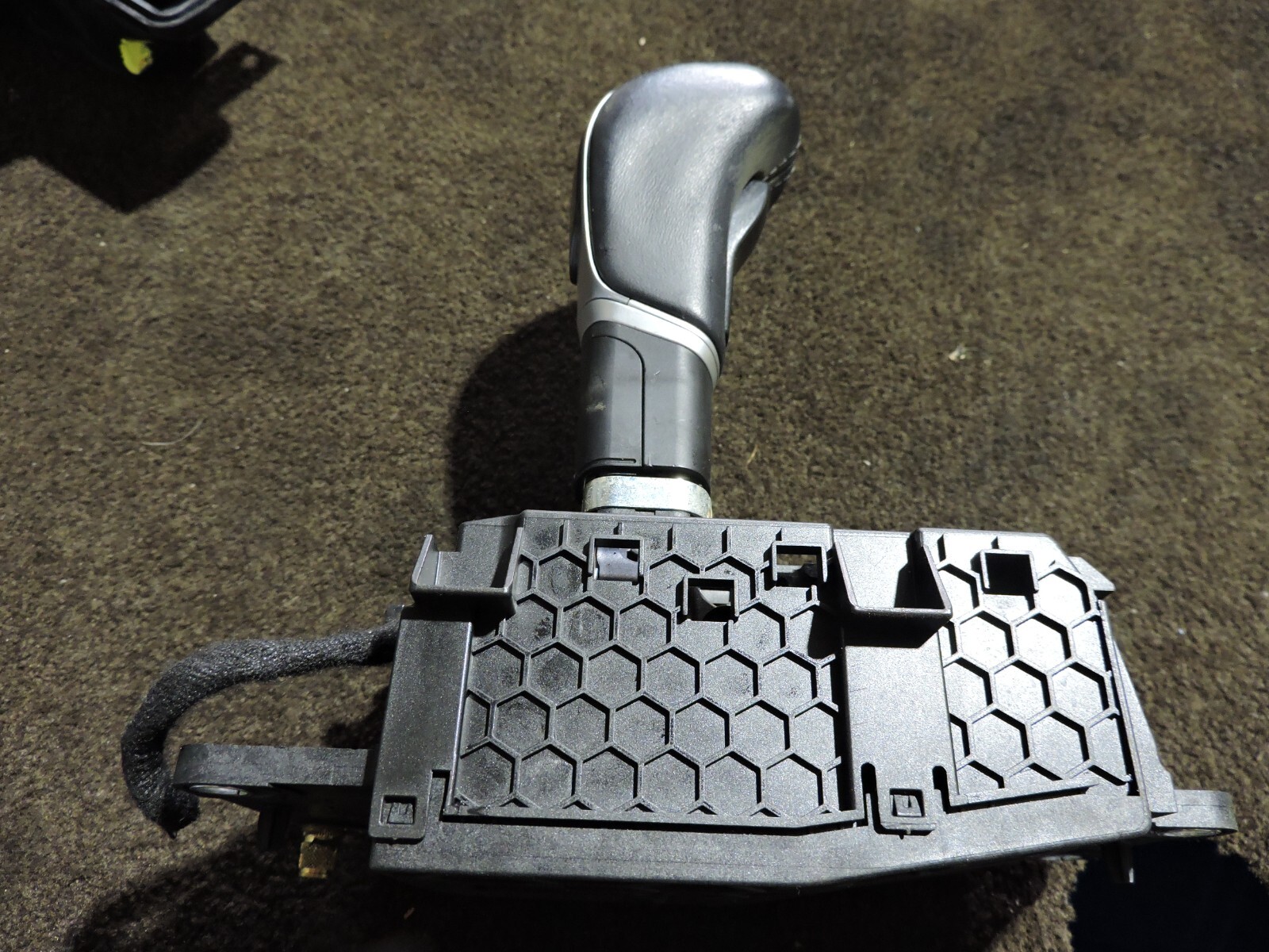2014-17 MASERATI GHIBLI AUTOMATIC TRANS FLOOR GEAR SHIFTER SELECTOR 6700300360