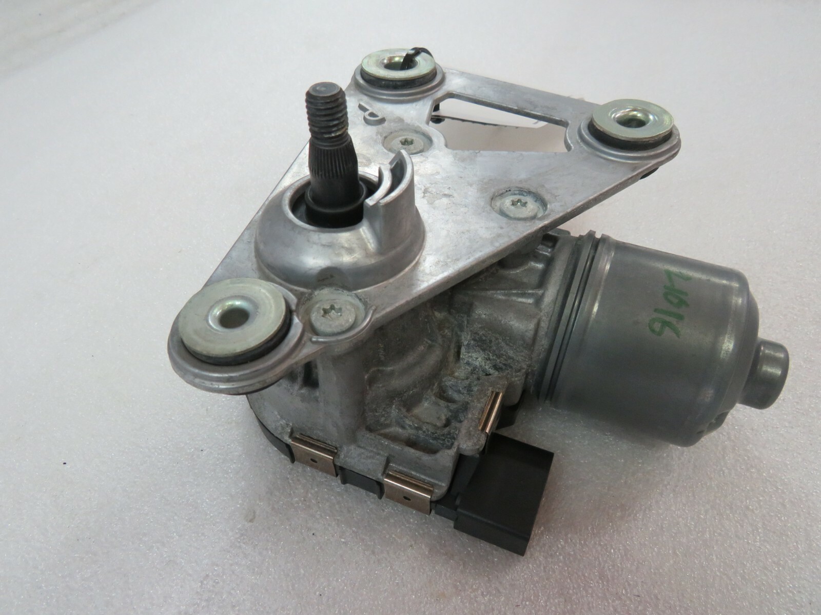 Lamborghini Huracan, LP610, LP580, RH, Wiper Motor, Used, P/N 4T1955024A