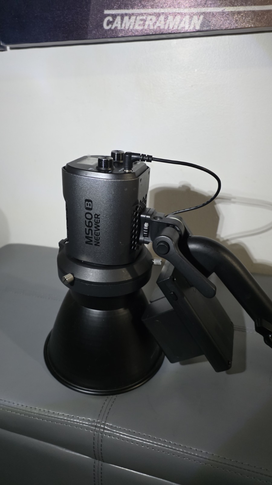 NEEWER MS60B 65W LED Light w/App, Bowens Mount, 2700K-6500K, Silver