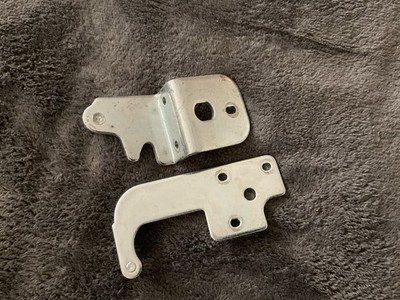Magic Chef Refrigerator Upper And Lower Right Side Door Hinges-model HMDR1000BE