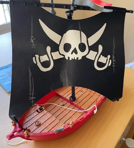 Vintage Playmobil Pirate ship, motor, captain, carry case 5298, 6684, 5737, 5159