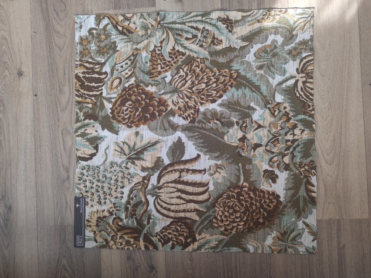 Tissu D'ameublement Pierre Frey 'Lisieux' - Motif Floral Sur Fond Clair, Coton, 70x70 Cm - Neuf