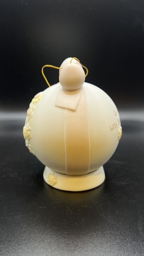 Precious Moments Ornament & Base An Event Filled With Sunshine And Smiles 1995 - Picture 3 of 7