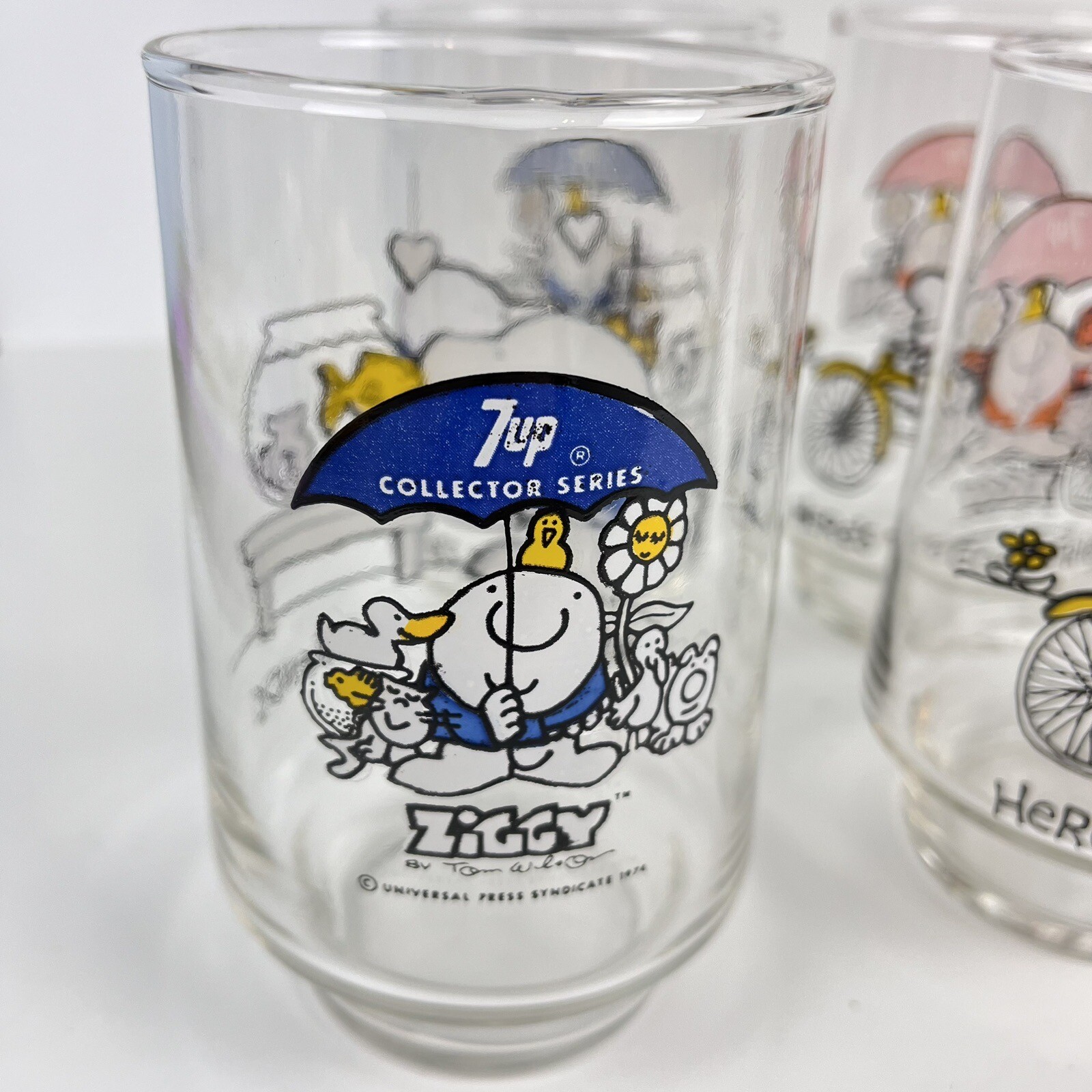 8 Vintage Ziggy by Tom Wilson 7Up Collector Series Drinking Beverage