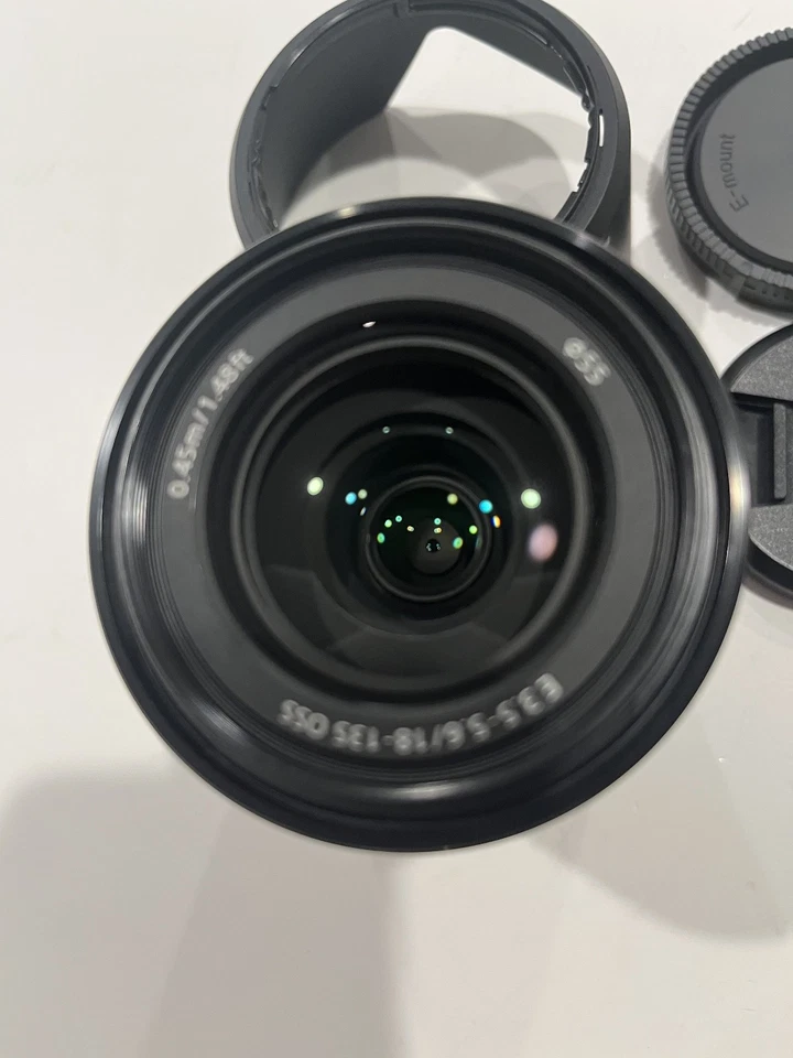 Sony Lens E 18-135mm F3.5-5.6 OSS E-Mount Camera Lens APS-C SEL18135 - Image 2 of 4