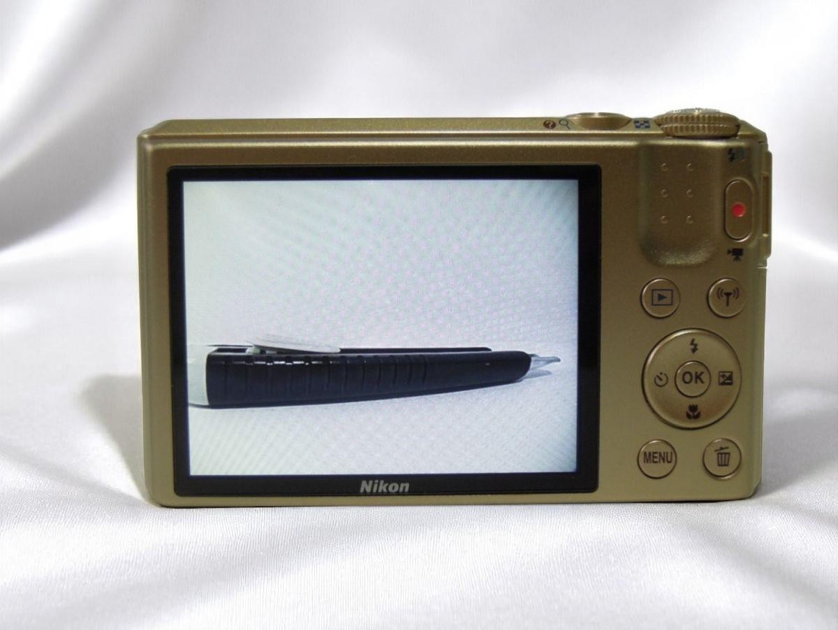 Mint] Nikon COOLPIX S7000 gold 16.0MP 20x Compact Digital Camera