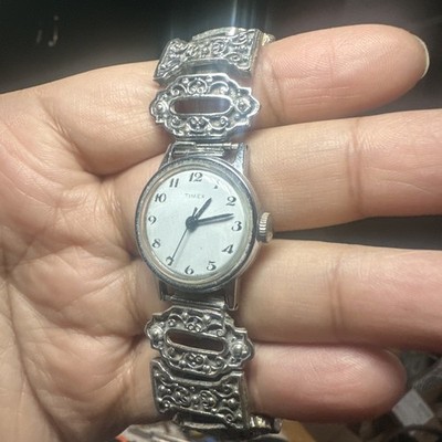 Working Vintage Timex JB Silver Bracelet Ladies Watch Manual Wind 25mm Fit 6.25 