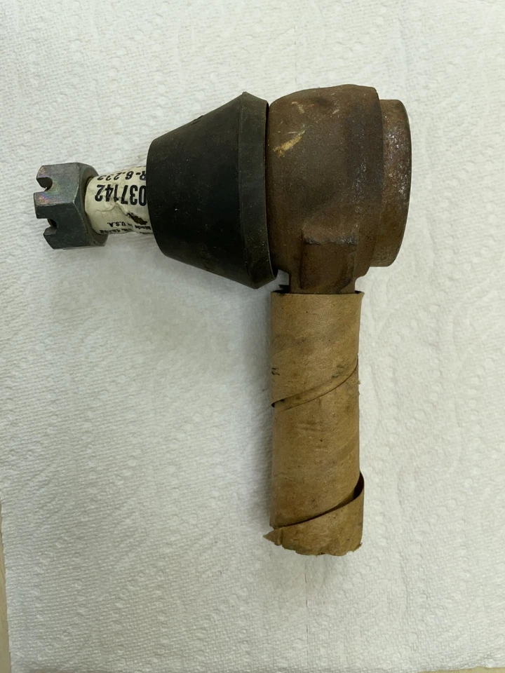 Genuino GM OEM GM Extremo de varilla de dirección exterior izquierdo 80-92 GMC Chevy Trucks 2037142 Foto 2 de 4