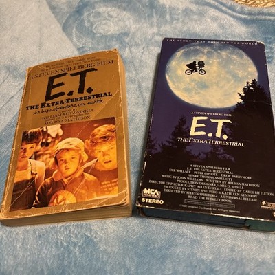 E. T. The Extra-Terrestrial [VHS 1982, Black & Green] Drew Barrymore And Book