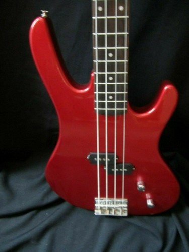 Washburn XB100 Bantam 4 String Bass w/ Bag | eBay