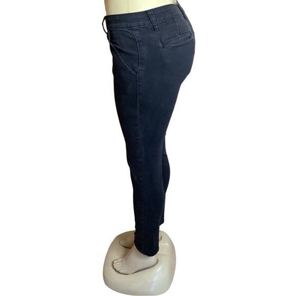 Iris Basic Size 7 Black Skinny Pants. (Preowned) - image 2