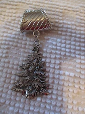 Women's Scarf Buckle Scarf Jewelry Scarf Holder Christmas Tree