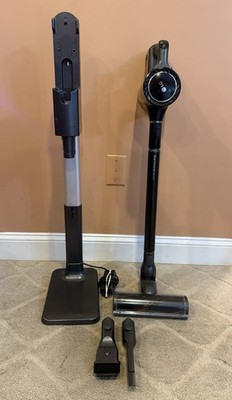 LG Cord Zero Cordless Vacuum Cleaner W/Charger & Attachments ~ Model A9