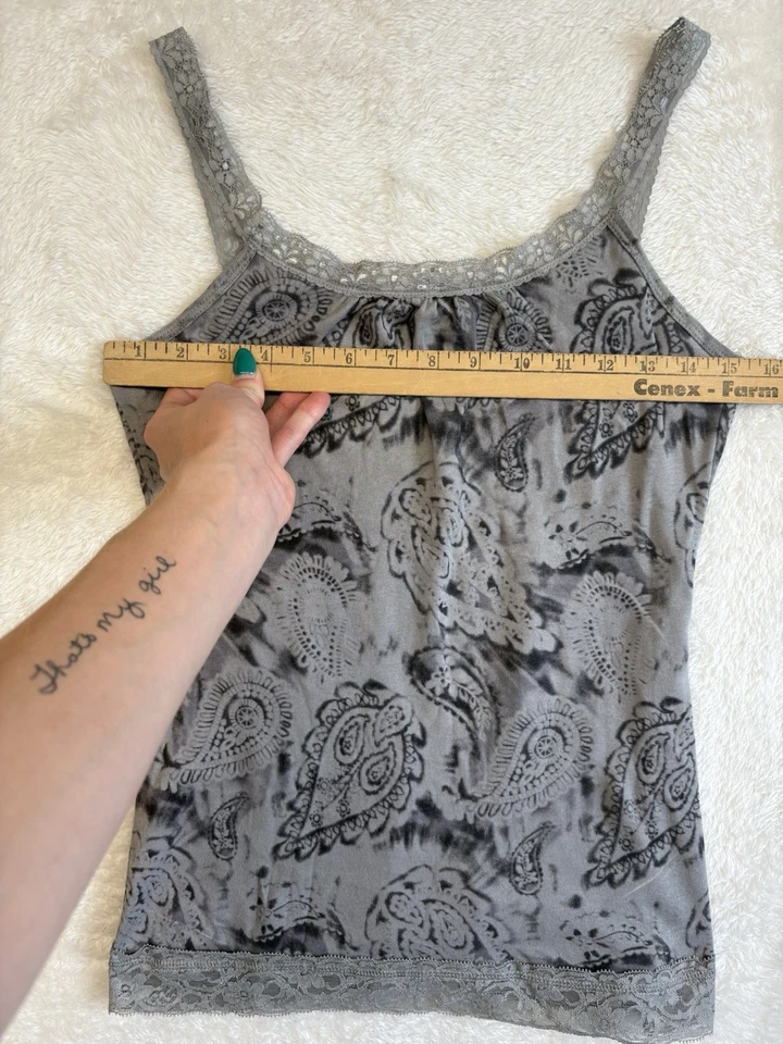 眼影尺寸 L Y2K 黑色灰色复古背心佩斯利深浪漫哥特 — 第 2/4 张图片