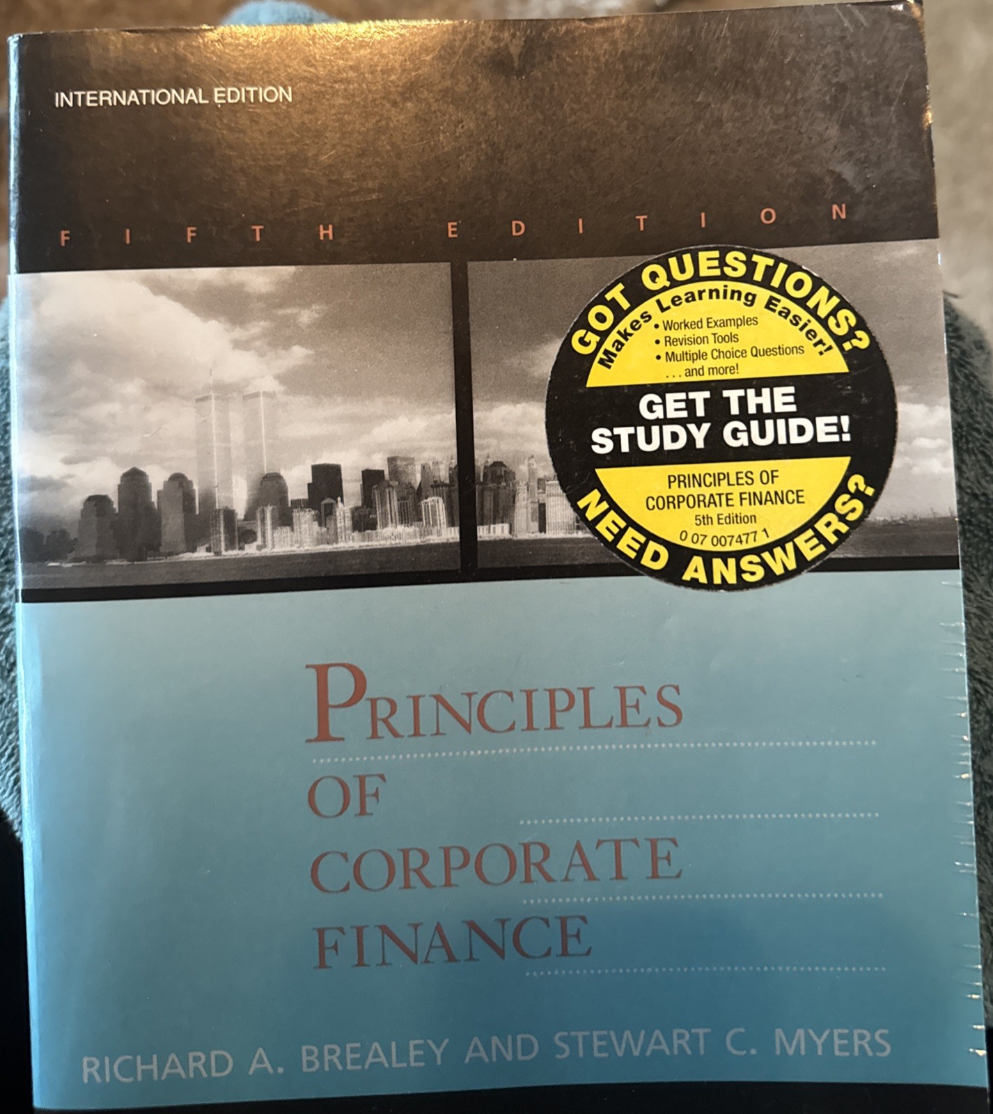 Principles of Corporate Finance (The McGraw-Hill series in finance) Heavy Book