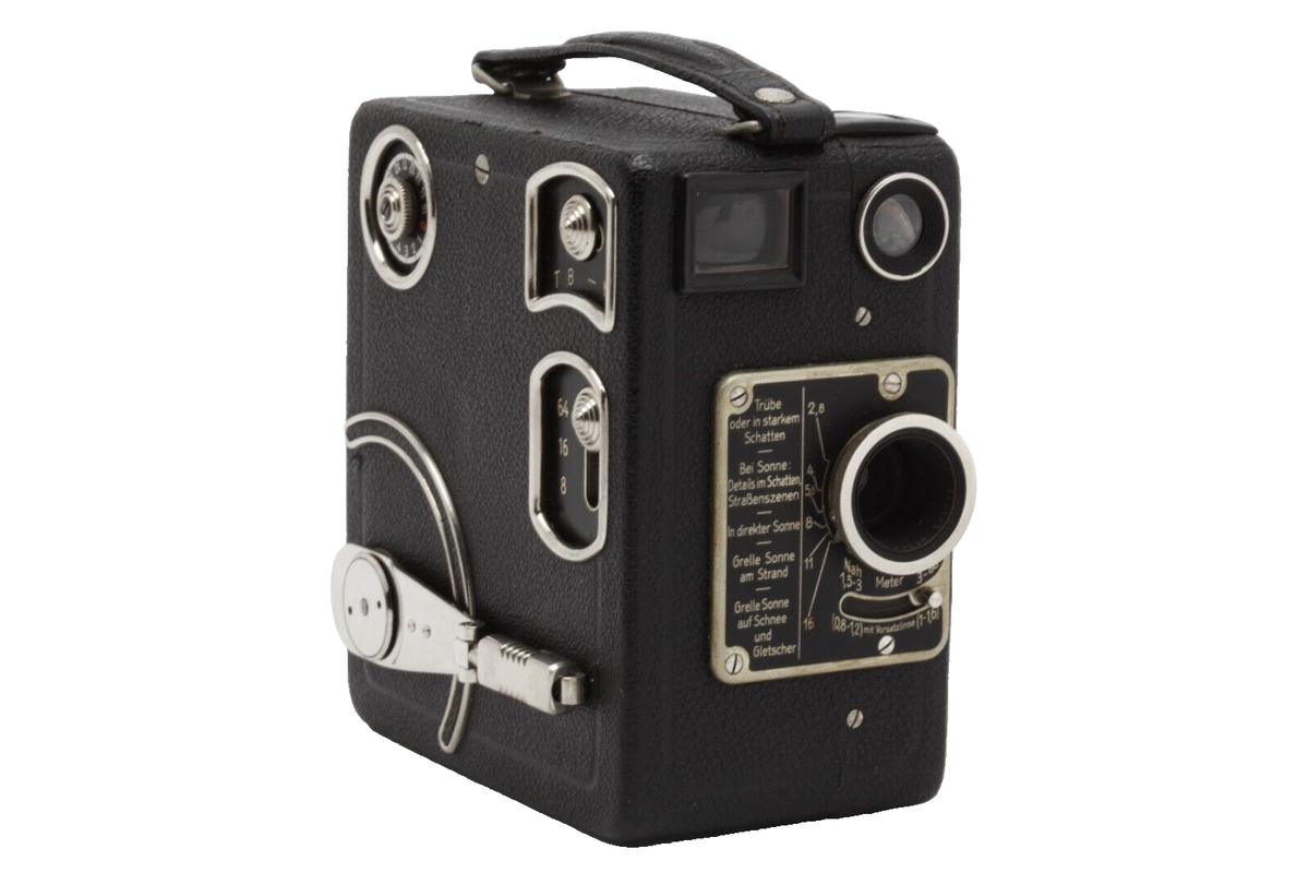 Siemens B 16mm Camera with Busch-Glaukar 2cm f2.8 Lens