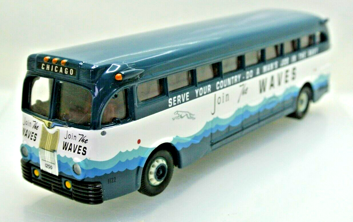 Corgi 98473 Yellow Coach 743 - Waves - New York Central - Limited Edition