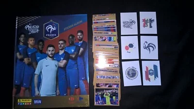 FIERS ETRE BLEUS 2018 : ALBUM COMPLET : 96 STICKERS A COLLER + 6 TATOUAGES - Photo 1/2