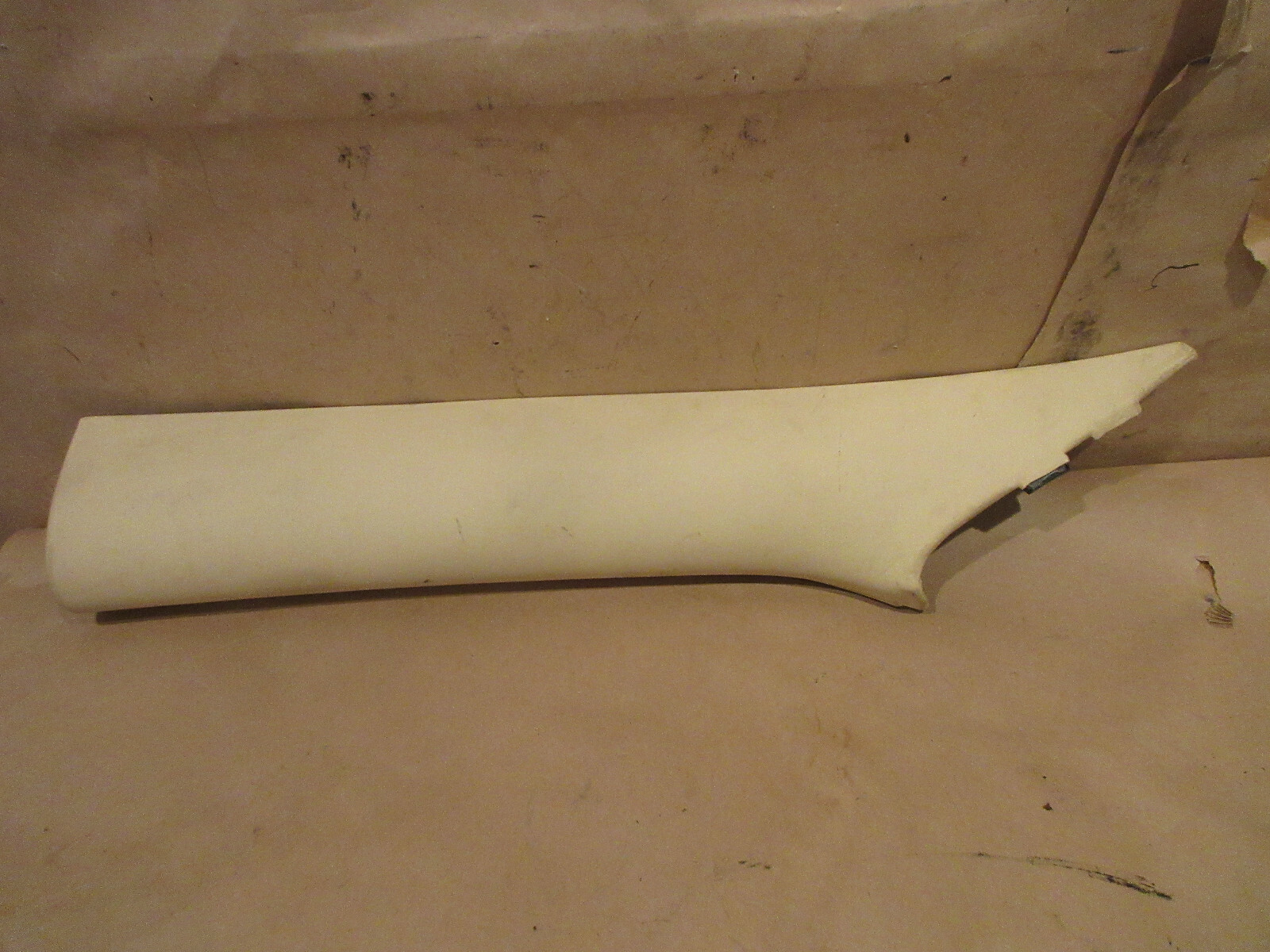 Ferrari California  LH Interior A-Pillar Trim Moulding Creama Color P/N 80581200