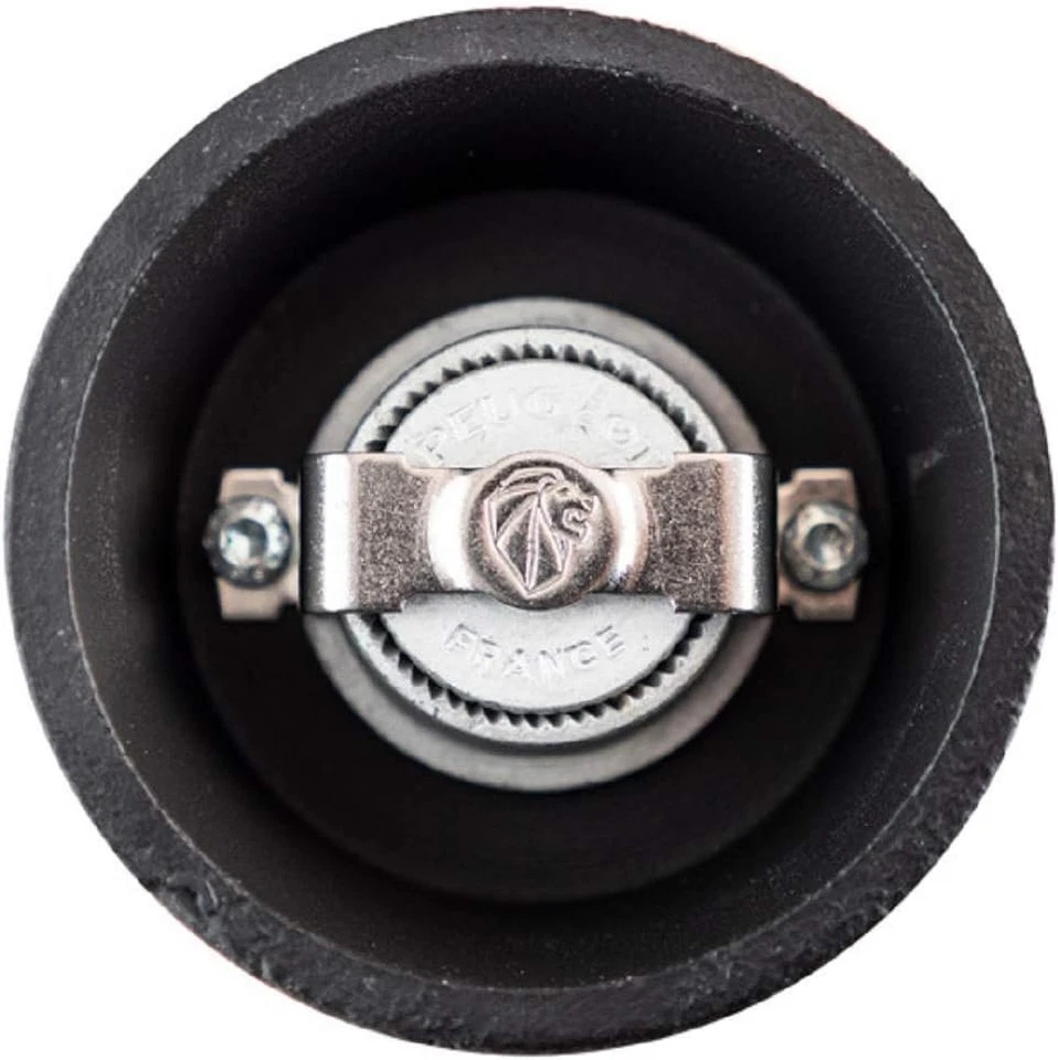 Molino de pimienta de hierro fundido Peugeot BALI FUENTE, 8 cm/3 pulgadas, negro PEU-35402 Foto 2 de 4