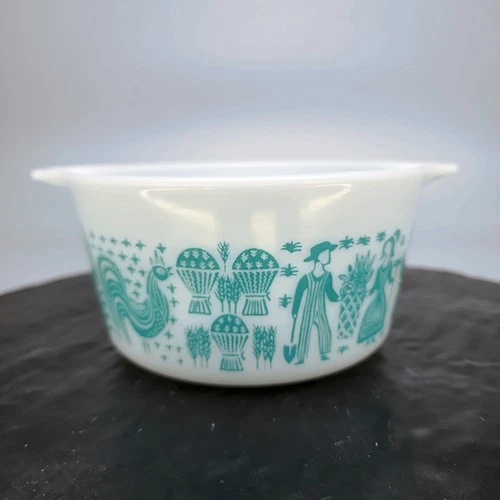 Pyrex Amish Butterprint #473 1qt Casserole Dish Turquoise