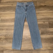Levi's 314 Shaping Straight Jeans Women's Size 30 Light Wash Mid Rise