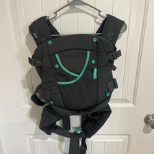 Infantino Carry On Active Multi-Pocket Carrier Grey/Teal NWOT Never Used No Box