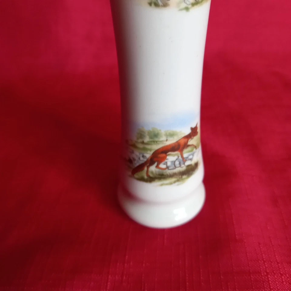 ANTIQUE CERAMIC BEER PUMP HANDLE, WITH FOX HUNTING DESIGN - Image 3 of 4