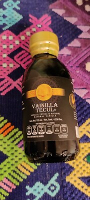 Pure Natural Mexican Vanilla Extract free of artifial flavors or food coloring
