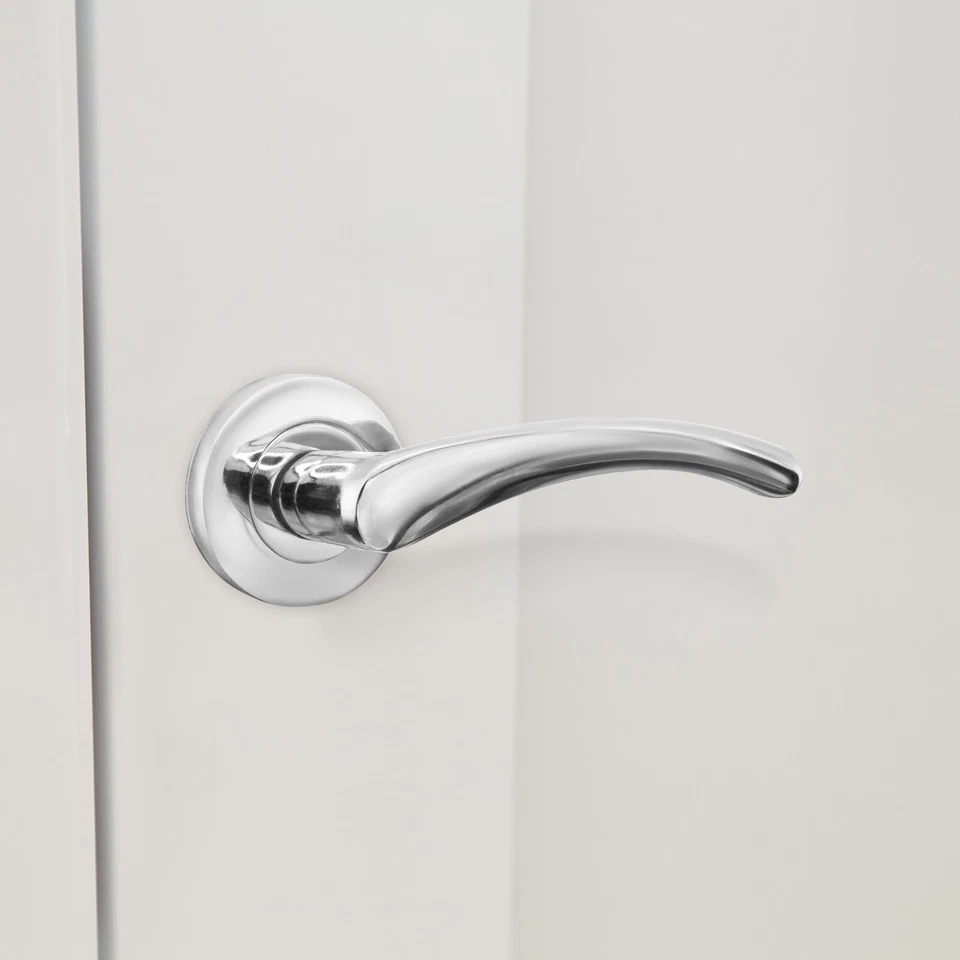Chrome Internal Door Handles, Curved Polished Bathroom, Latch & Key Lock Sets - Image 4 of 4